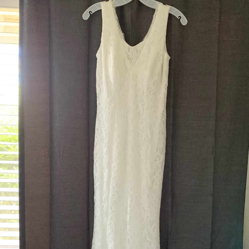 David’s Bridal Mermaid-Style Wedding Dress